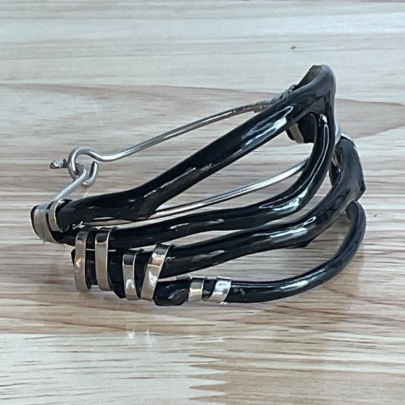 Vintage Black Coral Bracelet Silver Tone Wrapped Sz 6.5 Artist Made - Picture 9 of 16